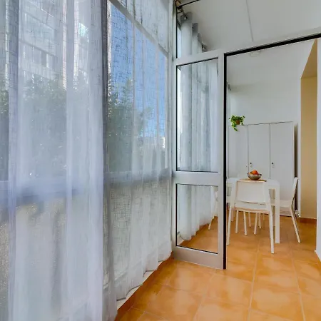 Al - Beachside Hideaway * Quarteira