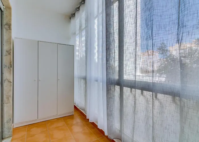Al - Beachside Hideaway Apartamento Quarteira