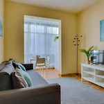 Al - Beachside Hideaway * Quarteira